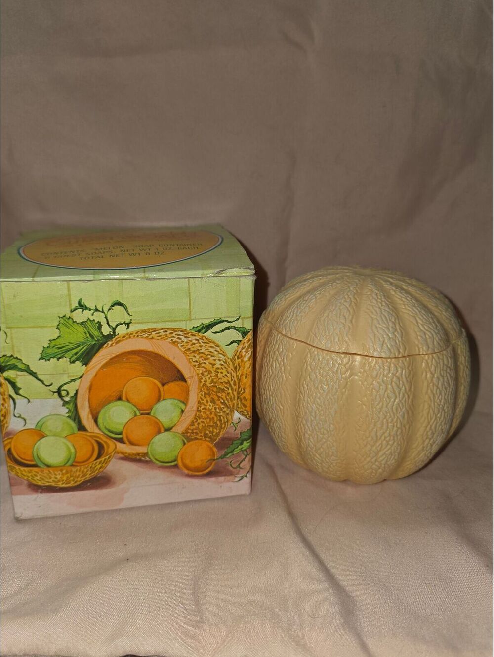 Avon Melon Soap holder and soap